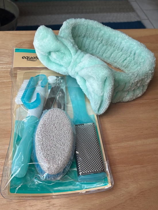 Equate Other - Equate Teal Pedicure Kit - 6 Piece Women Bath & Body Tools Set Bundle